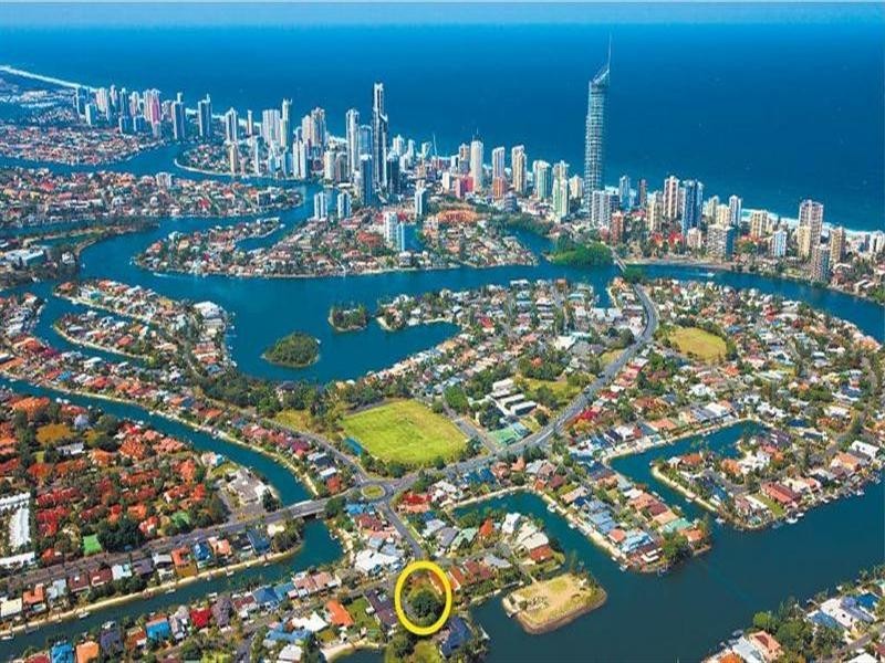 19 Rapallo Avenue, Isle Of Capri QLD 4217