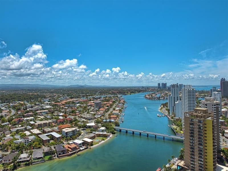 9 Ferny Avenue, Surfers Paradise QLD 4217