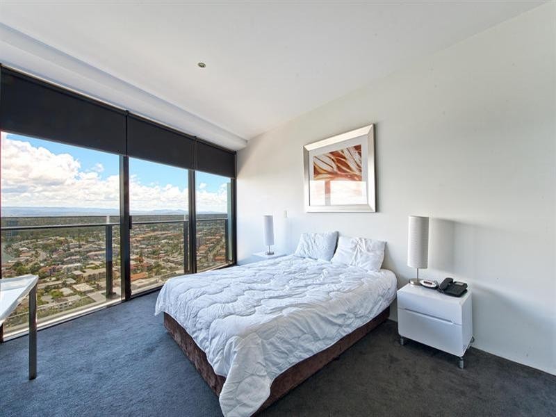 9 Ferny Avenue, Surfers Paradise QLD 4217