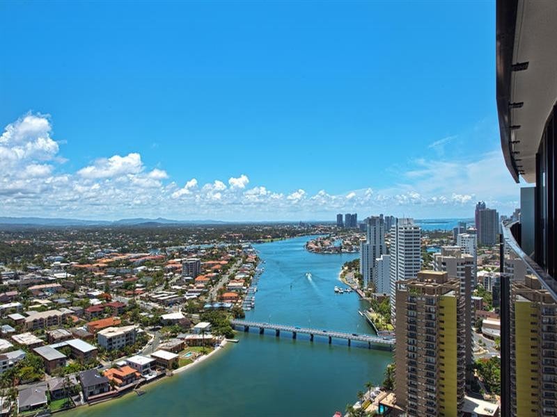 9 Ferny Avenue, Surfers Paradise QLD 4217