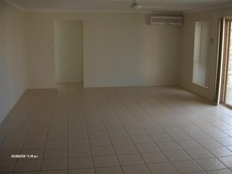 15 Billinghurst Crescent, Upper Coomera QLD 4209