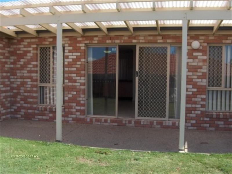 15 Billinghurst Crescent, Upper Coomera QLD 4209