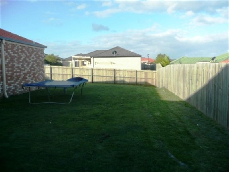 15 Billinghurst Crescent, Upper Coomera QLD 4209