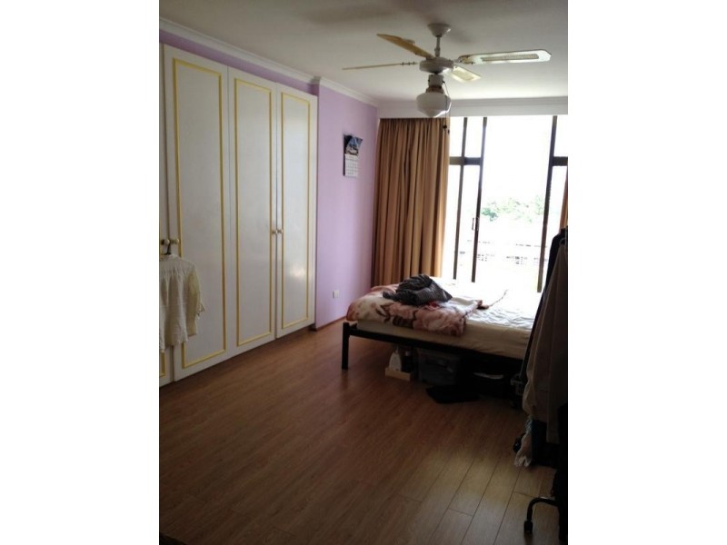 33 Thornton Street, Surfers Paradise QLD 4217