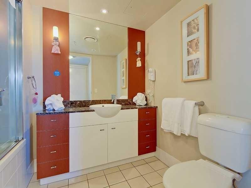 23 Ferny Avenue – Chevron Renaissance, Surfers Paradise QLD 4217