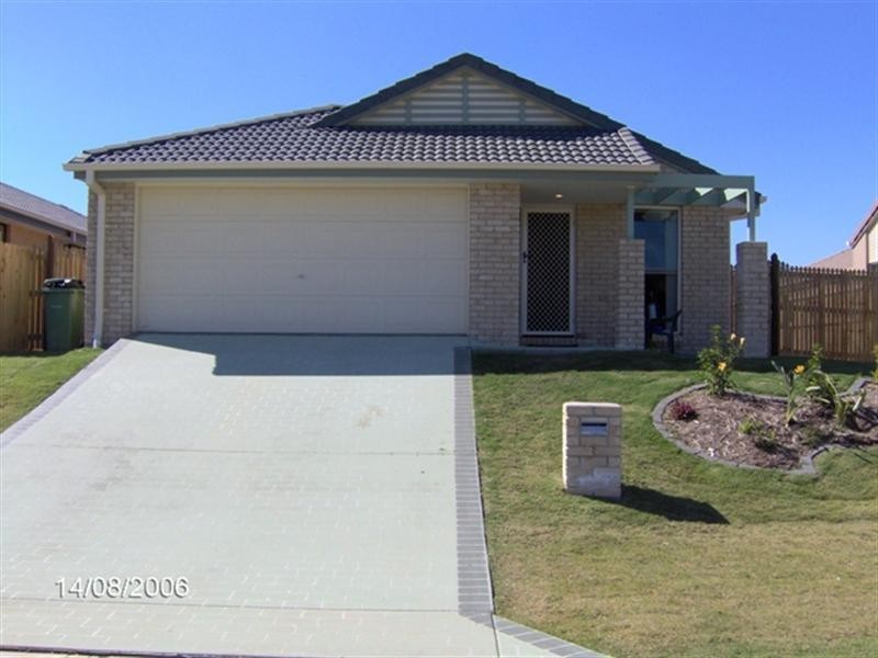 28 Lake Manchester, Logan Reserve QLD 4133