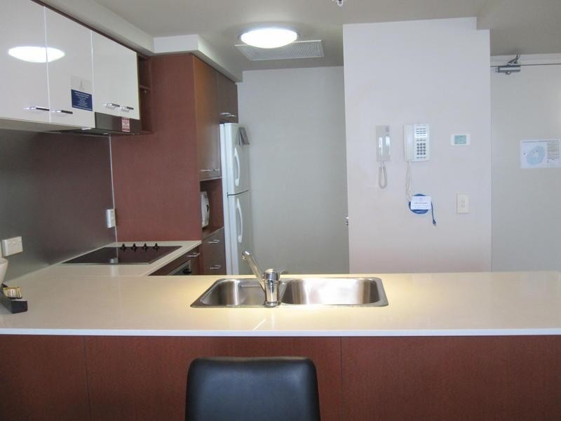 23 Ferny Avenue, Surfers Paradise QLD 4217