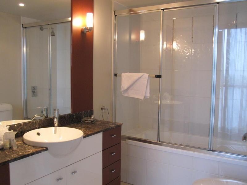 23 Ferny Avenue, Surfers Paradise QLD 4217