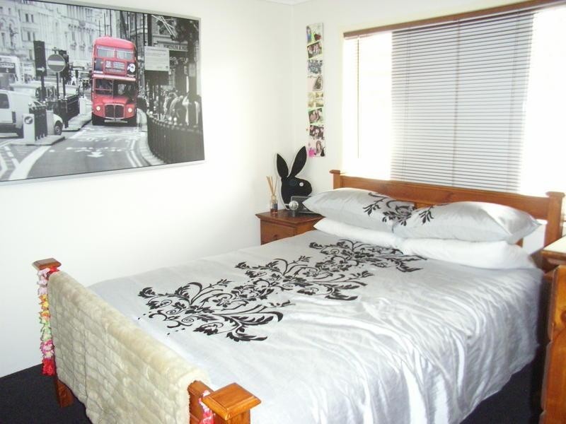 35 Burra Street, Surfers Paradise QLD 4217