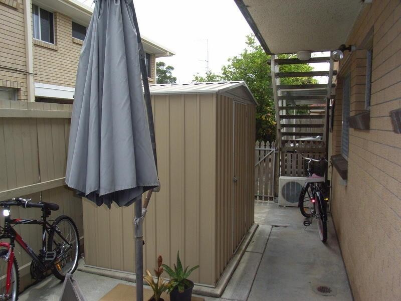 35 Burra Street, Surfers Paradise QLD 4217