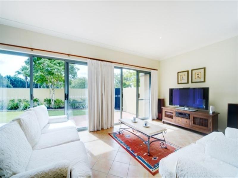 8381 Magnolia Drive East, Hope Isla, Hope Island QLD 4212