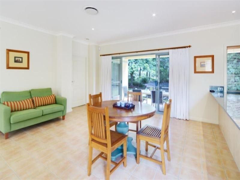 8381 Magnolia Drive East, Hope Isla, Hope Island QLD 4212