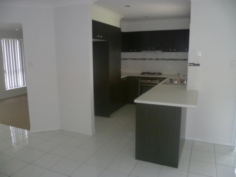 24 Grice Crescent, Ningi QLD 4511