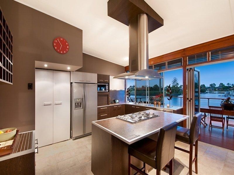 Broadbeach Waters QLD 4218