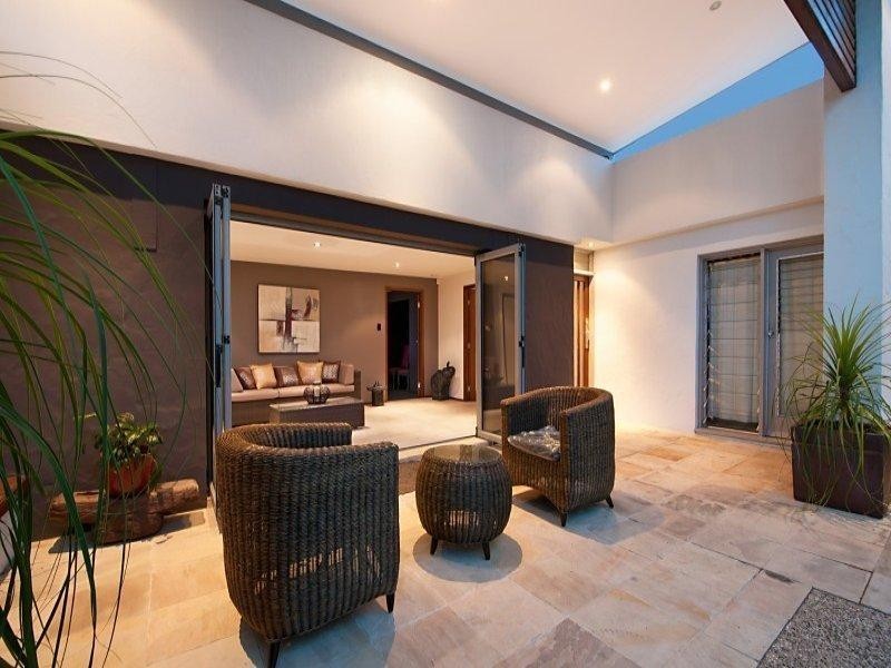 Broadbeach Waters QLD 4218