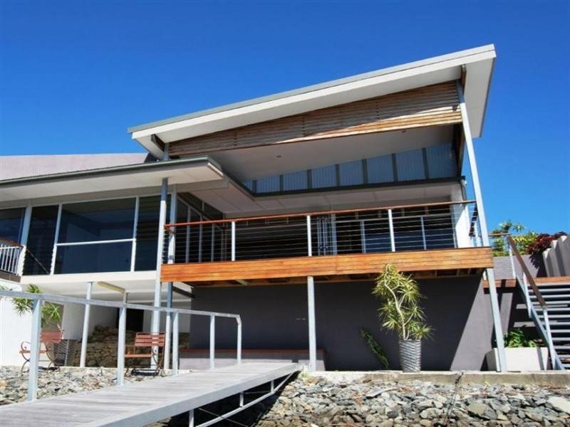 Broadbeach Waters QLD 4218