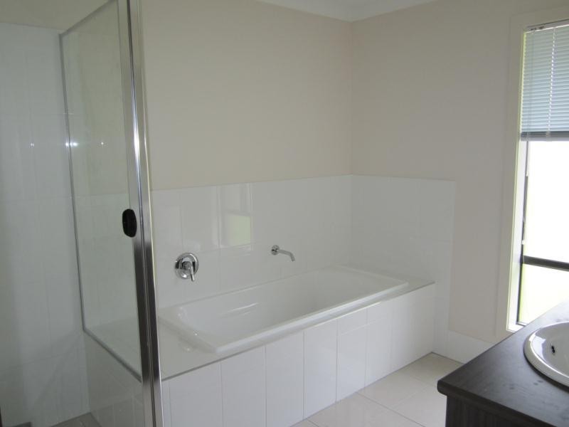 38 Costa Del Sol Avenue, Coombabah QLD 4216