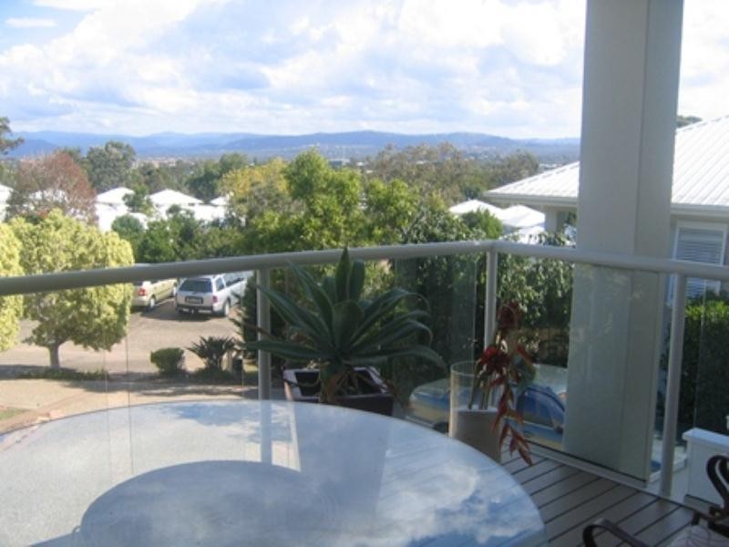 1/268-272 Ashmore Rd, Benowa, Benowa QLD 4217