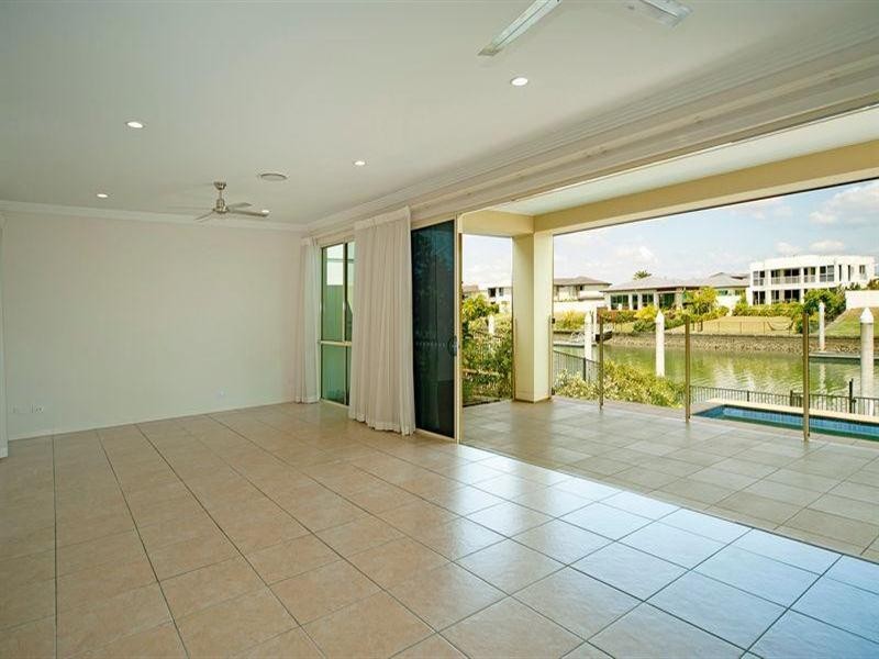 7410 Ellensbrook Drive, Hope Island QLD 4212