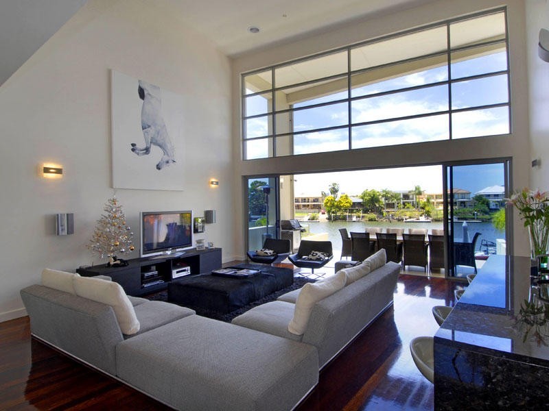 9 Villoresi, 17 Marseille Court, Sorrento QLD 4217