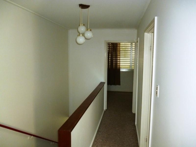 6/9 Weemala Street, Chevron Island QLD 4217