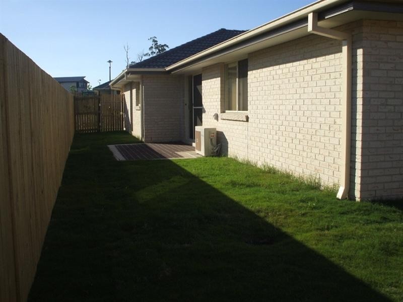 3 Heron Close, Coomera QLD 4209