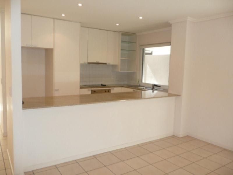 35 Riverwalk Avenue, Robina QLD 4226