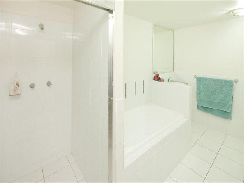 138 High Street, Southport QLD 4215