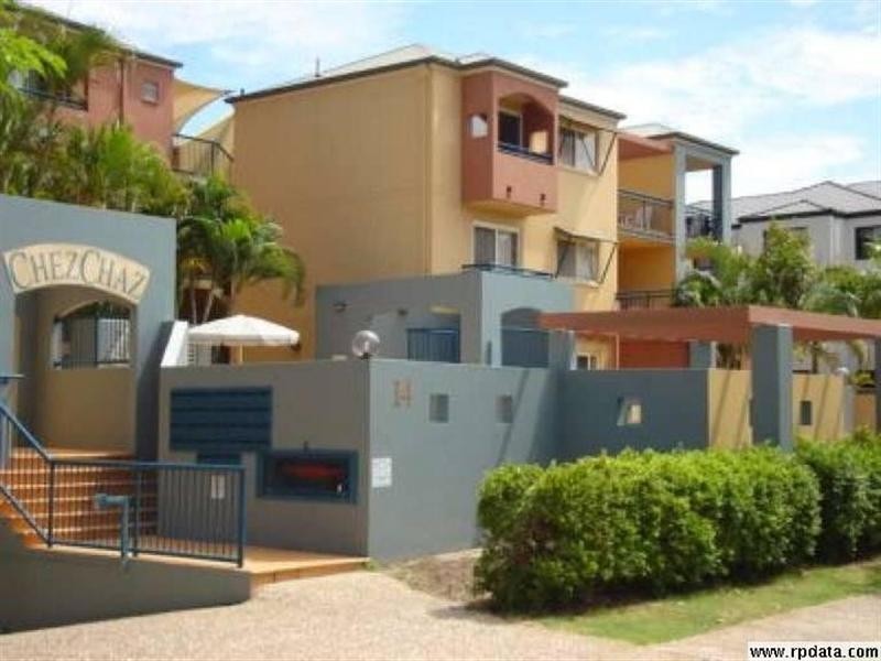 10 Purli Street, Chevron Island QLD 4217