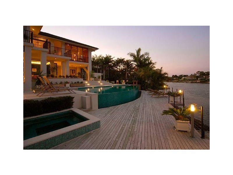 20 Marseille Court, Bundall QLD 4217