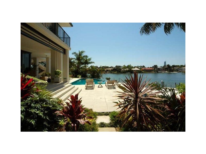 20 Marseille Court, Bundall QLD 4217