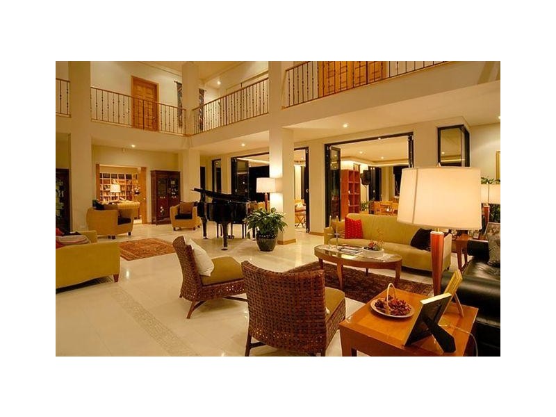 20 Marseille Court, Bundall QLD 4217