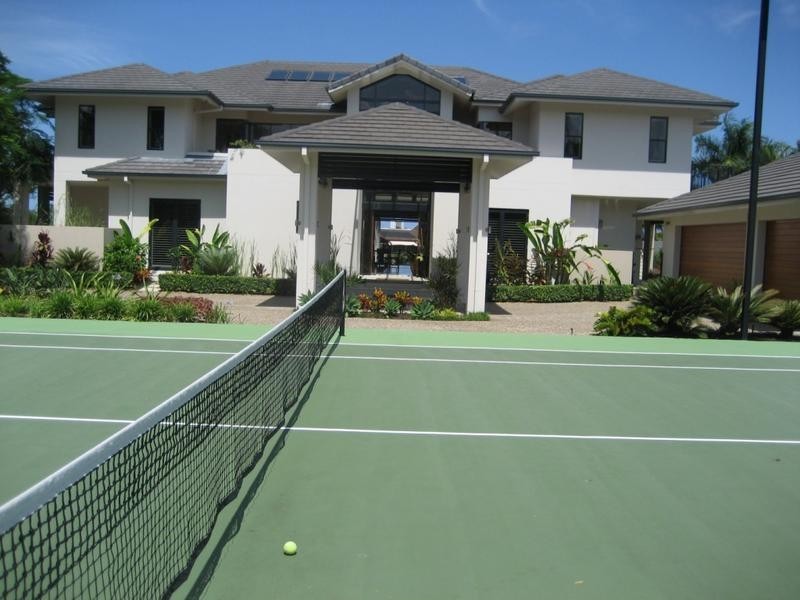 20 Marseille Court, Bundall QLD 4217