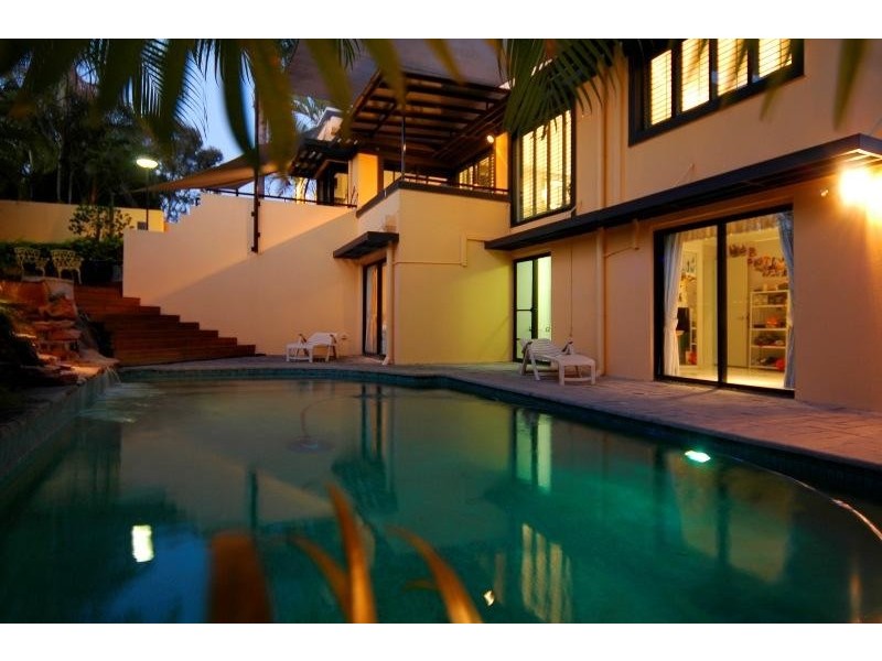 5810 Bayview Walk, Sanctuary Cove QLD 4212