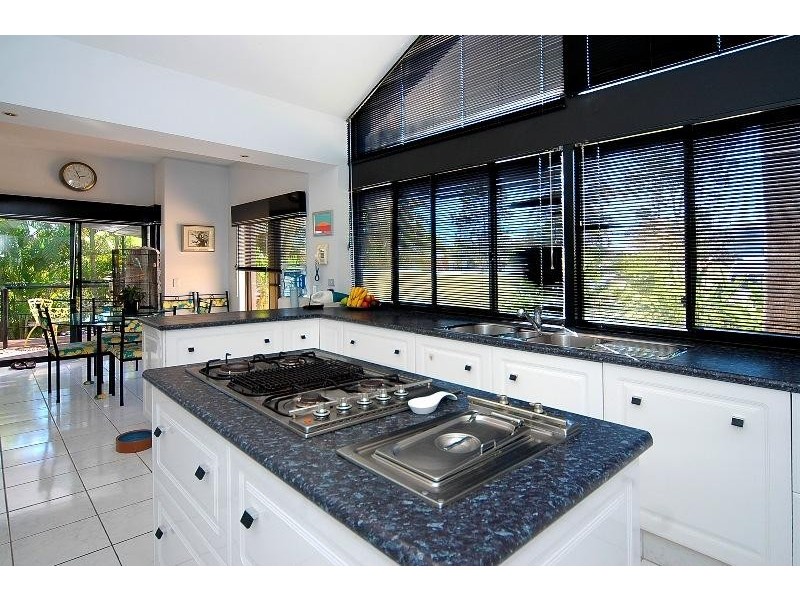 5810 Bayview Walk, Sanctuary Cove QLD 4212