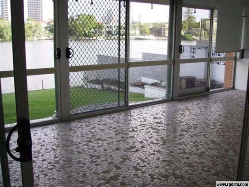 56 Amalfi Drive, Isle Of Capri QLD 4217