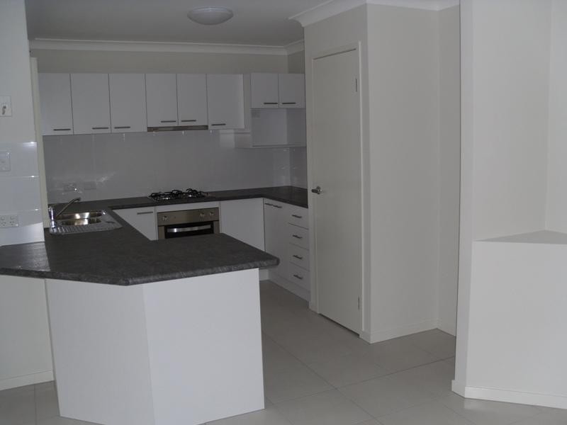 23 Nixon Drive, North Booval QLD 4304