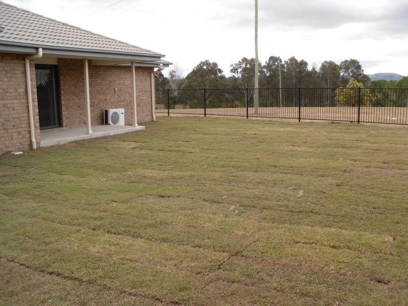 23 Nixon Drive, North Booval QLD 4304