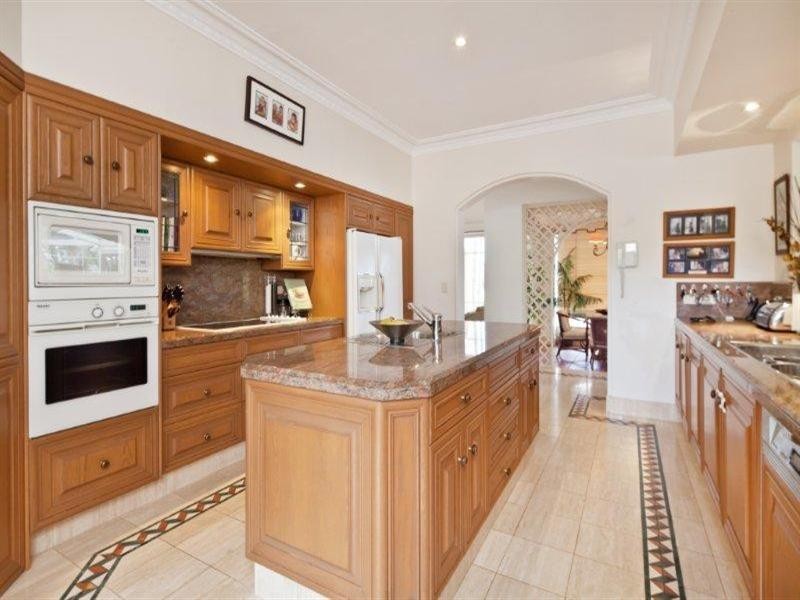 113 Commodore Drive, Surfers Paradise QLD 4217