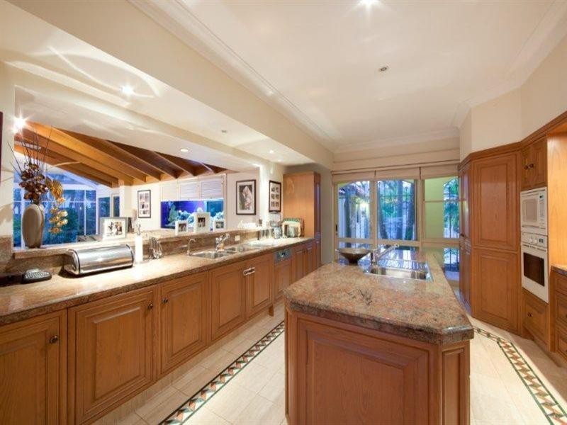 113 Commodore Drive, Surfers Paradise QLD 4217