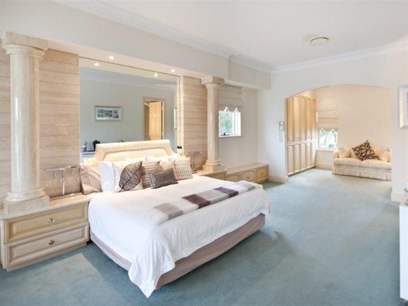 113 Commodore Drive, Surfers Paradise QLD 4217