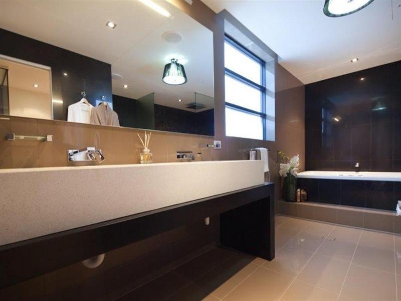 47a & 47b Breaker Street, Main Beach QLD 4217