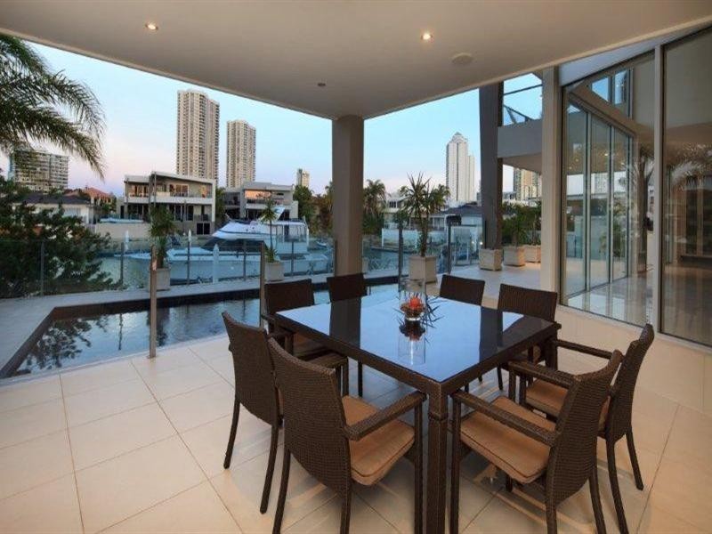 7 Midshipman Court, Surfers Paradise QLD 4217