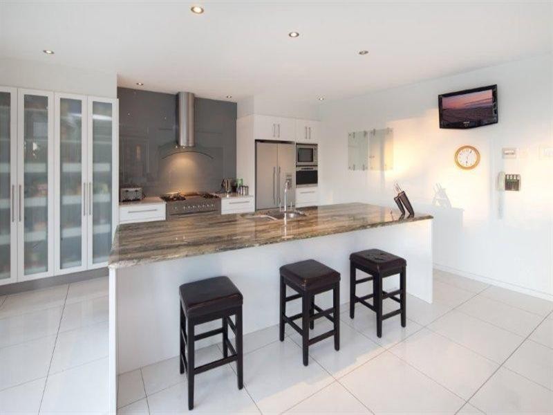 7 Midshipman Court, Surfers Paradise QLD 4217