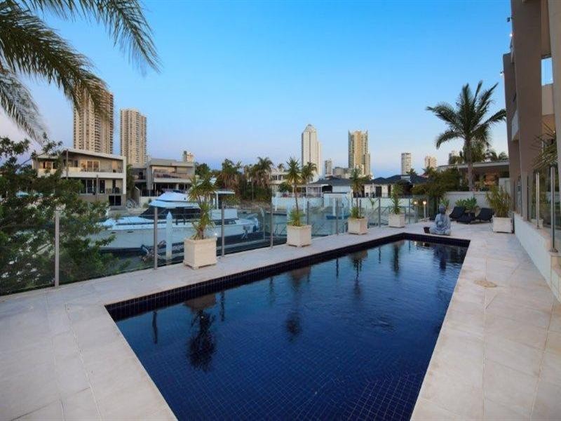 7 Midshipman Court, Surfers Paradise QLD 4217