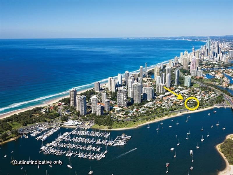 27 Rankin Parade, Main Beach QLD 4217