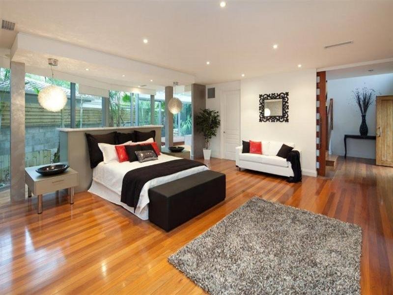 27 Rankin Parade, Main Beach QLD 4217