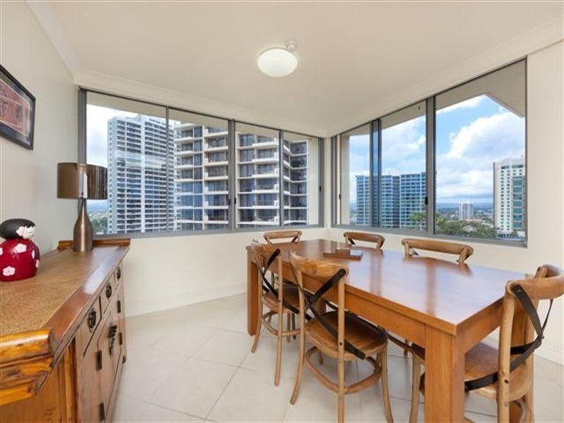 25 Northcliffe Terrace, Surfers Paradise QLD 4217
