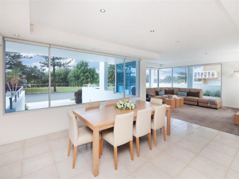 1/114 Pacific Parade, Bilinga QLD 4225