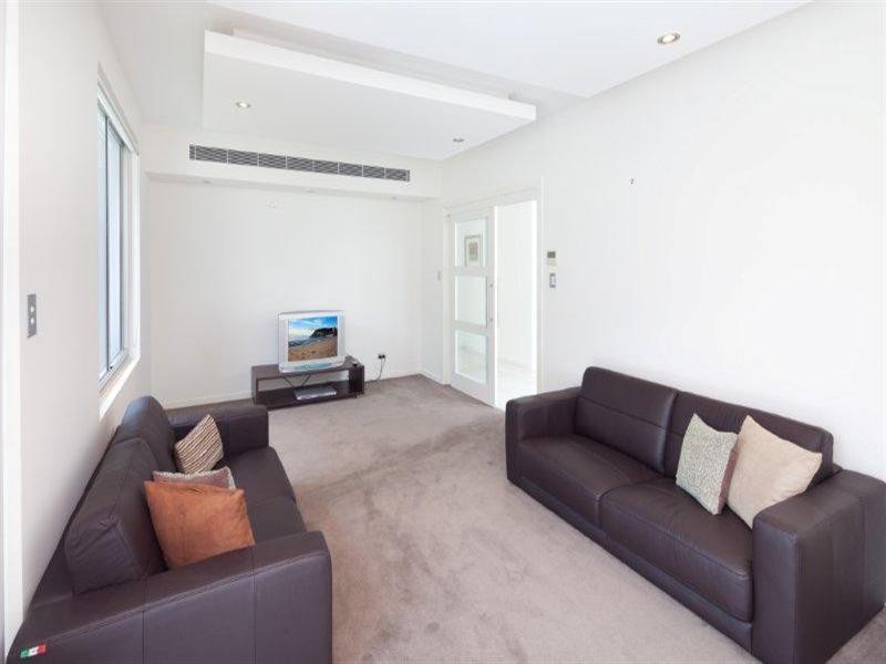 1/114 Pacific Parade, Bilinga QLD 4225